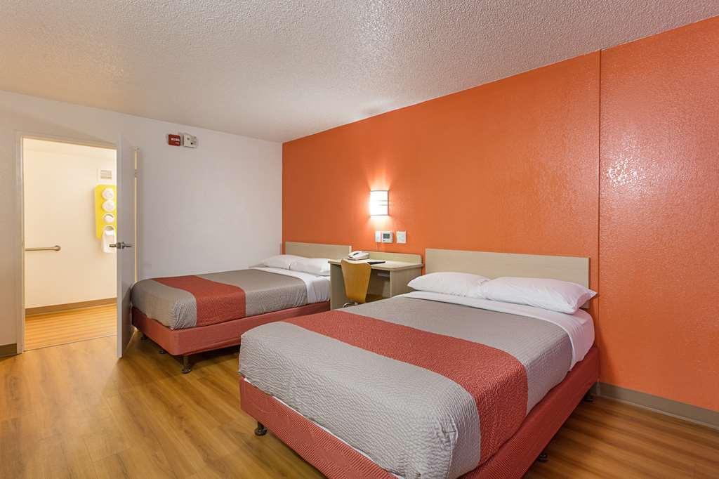 Motel 6 Baton Rouge Southeast Prairieville Bilik gambar