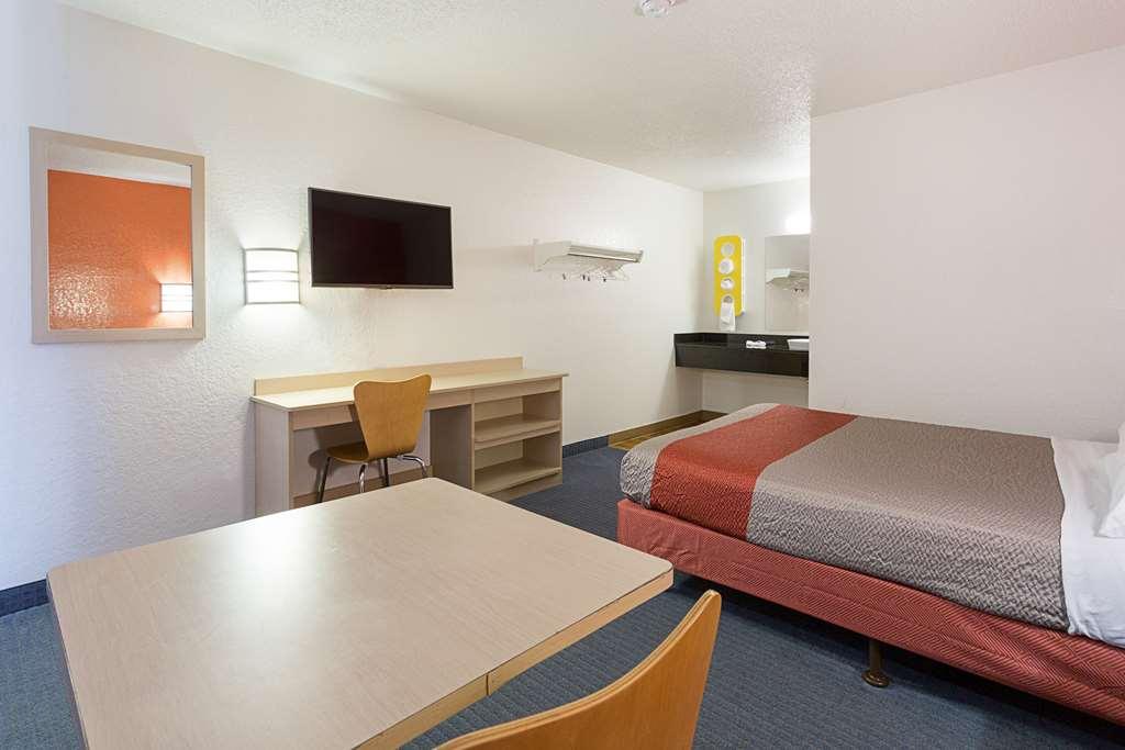 Motel 6 Baton Rouge Southeast Prairieville Bilik gambar